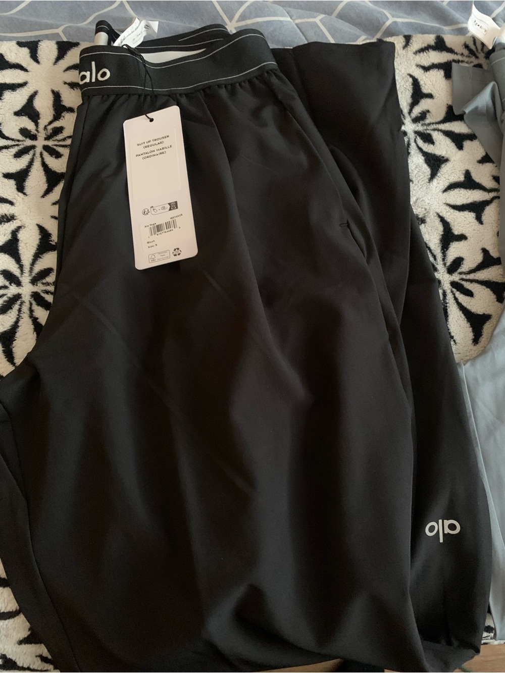 Alo Yoga Women’s trousers